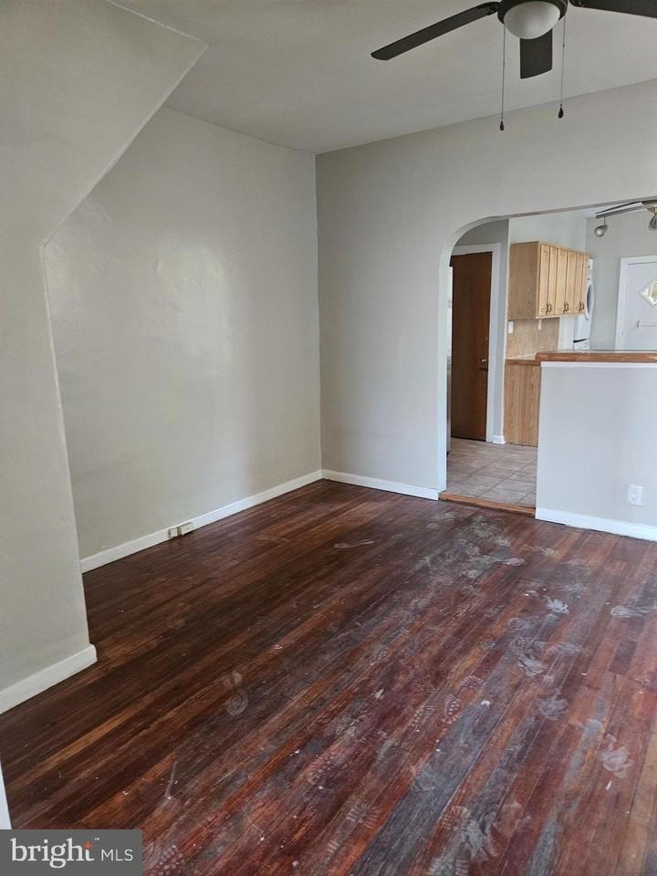 5822 Warrington Avenue - Photo 5 of 32