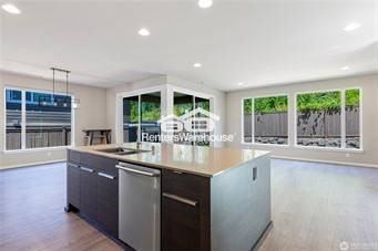 3326 Se 18th St - Photo 3 of 31
