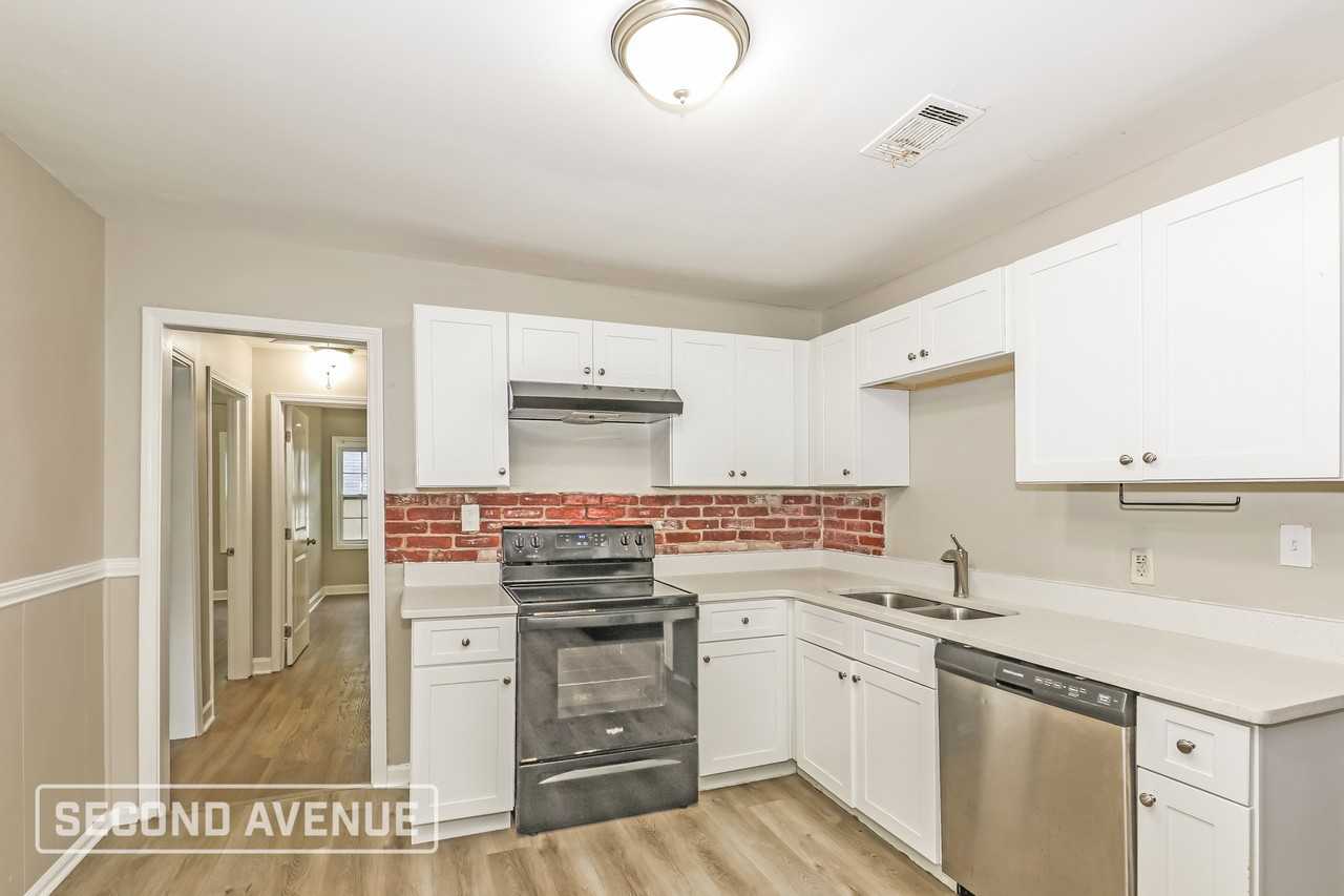 820 Slaton St - Photo 4 of 23