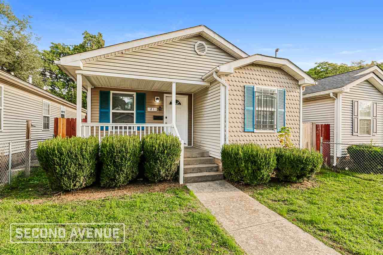 1831 West Ormsby Avenue - Photo 2 of 29