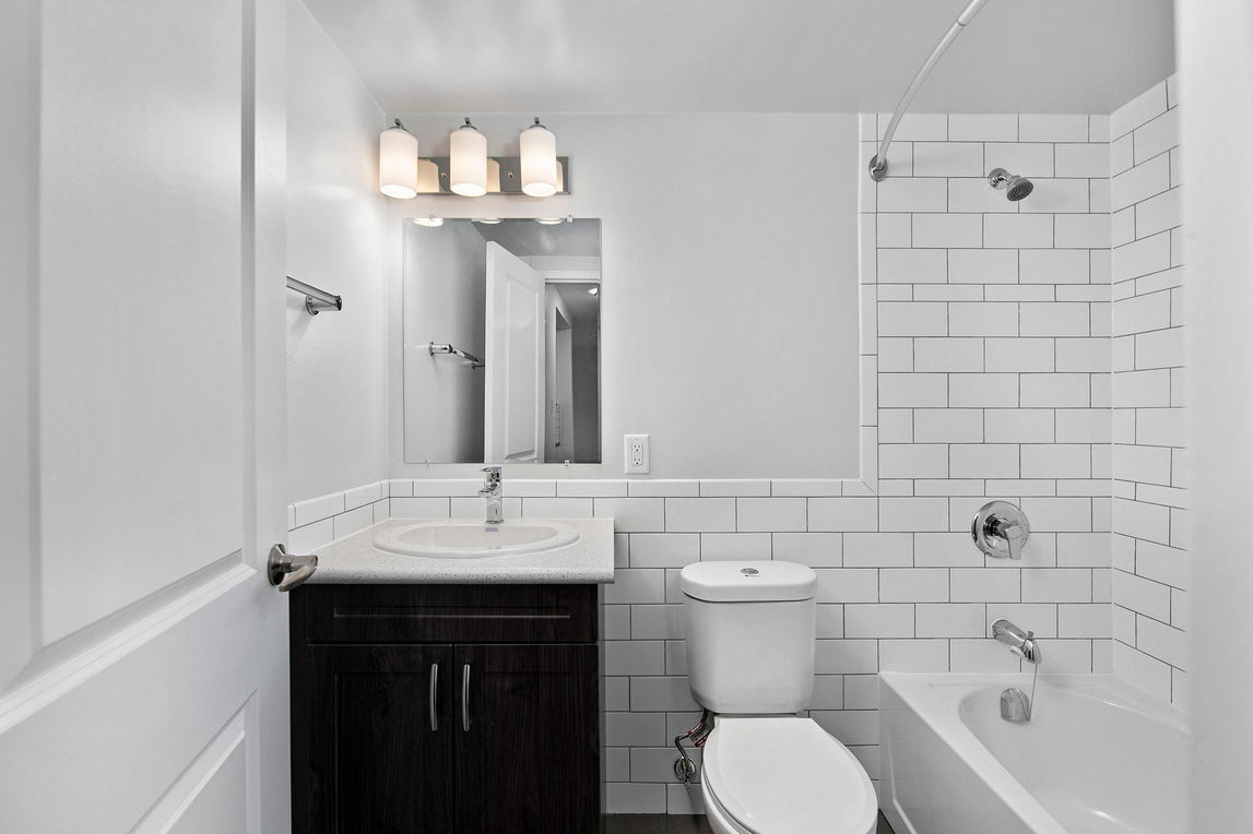 43 Forest Ave - Photo 7 of 16