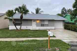 7273 Willow Springs Cir N - Photo 1 of 1