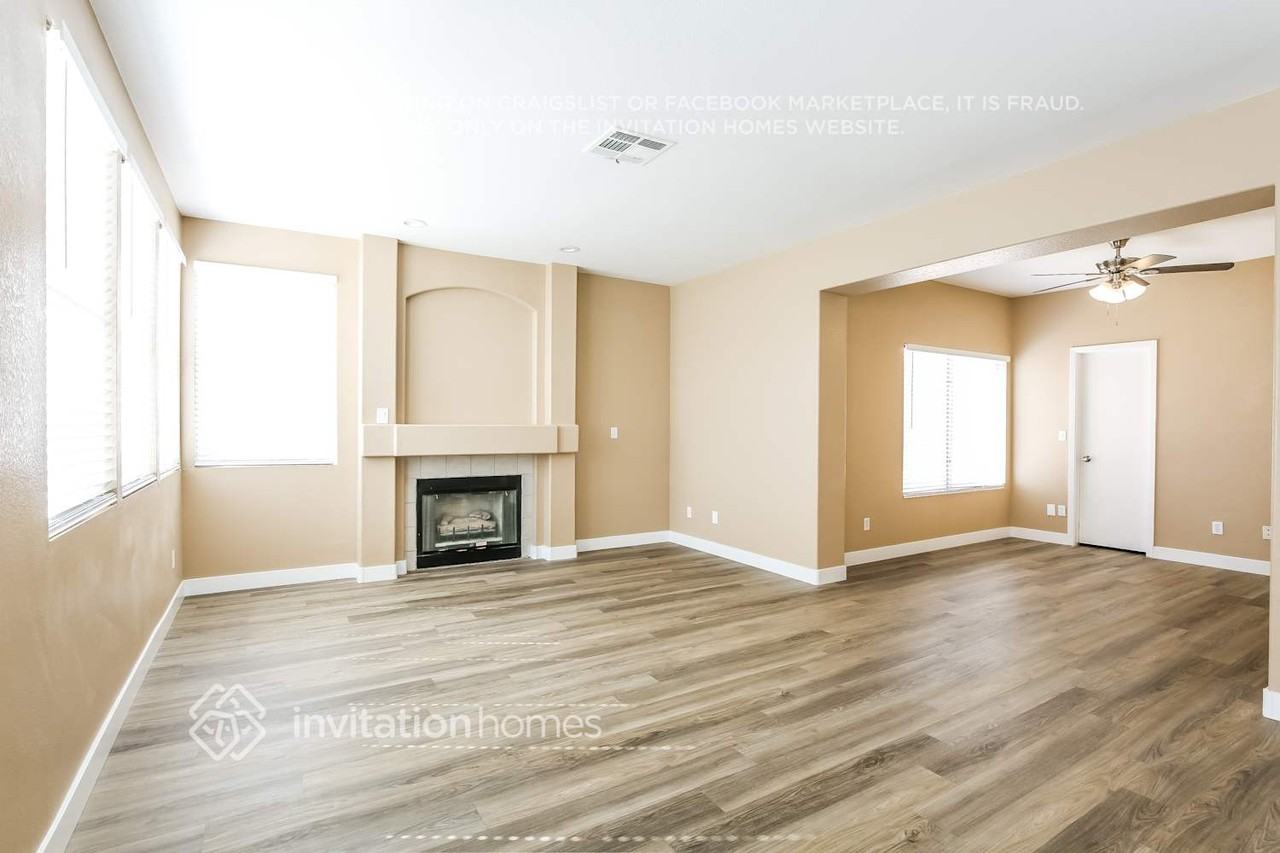 1581 Avenida Fiesta - Photo 6 of 18