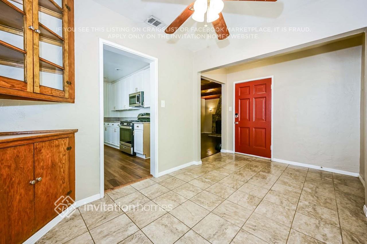 3508 Division St - Photo 4 of 17