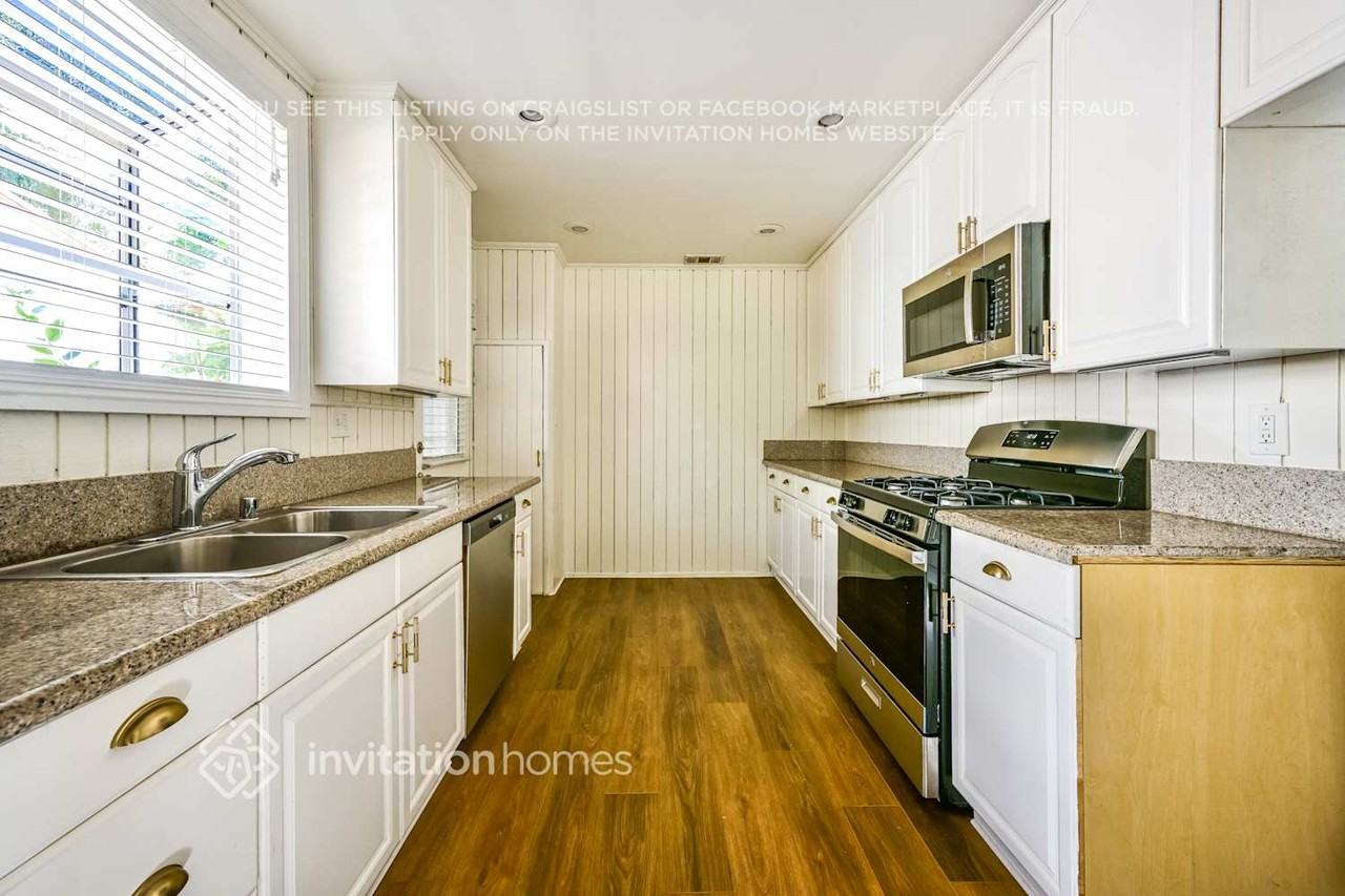 3508 Division St - Photo 5 of 17