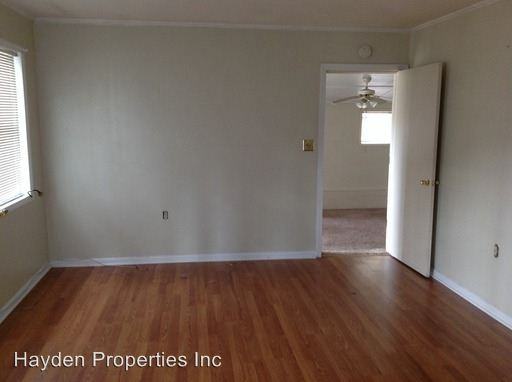 210 Watson Ave - Photo 2 of 9