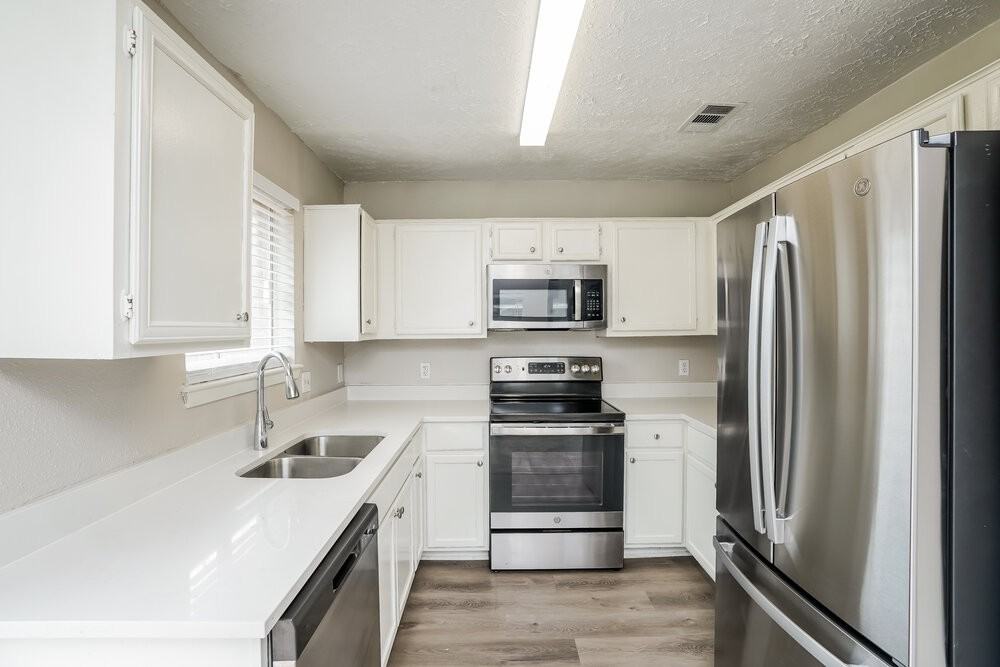 7531 Glenbriar Pl - Photo 7 of 16