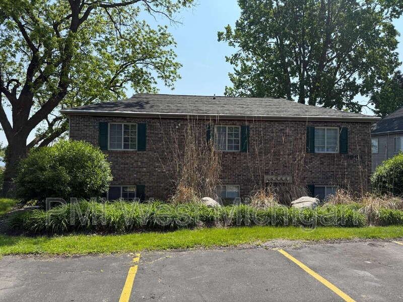 5856 Shaw St #2 - Photo 2 of 22