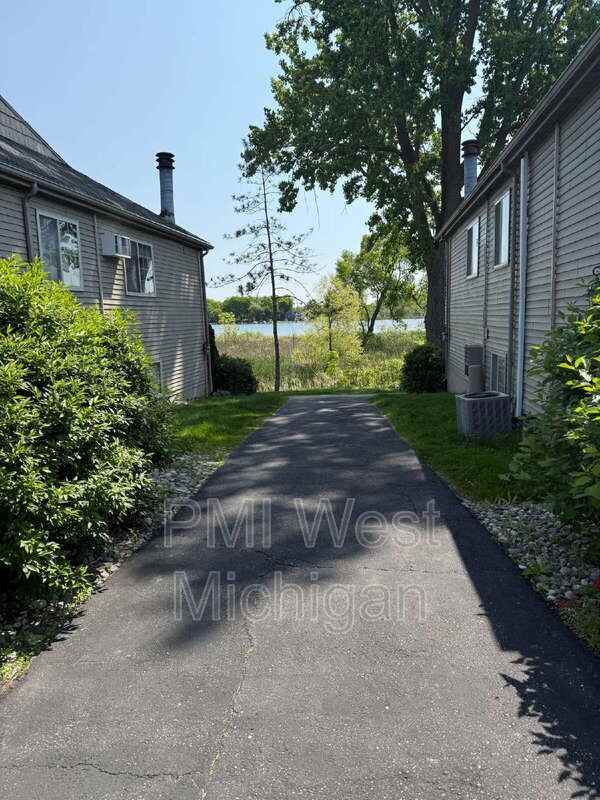 5856 Shaw St #2 - Photo 3 of 22