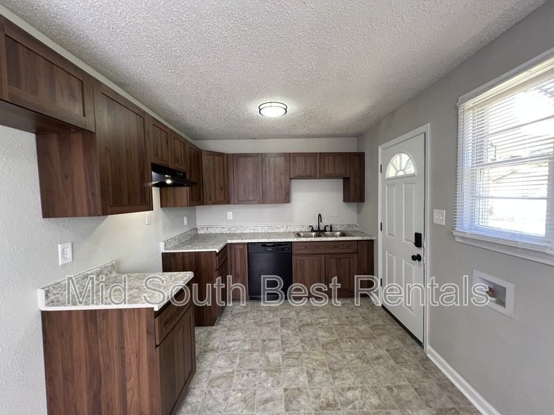 3568 W Horn Lake Rd - Photo 4 of 11