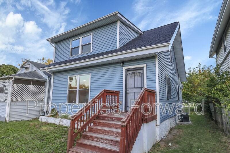 908 East 12th Avenue