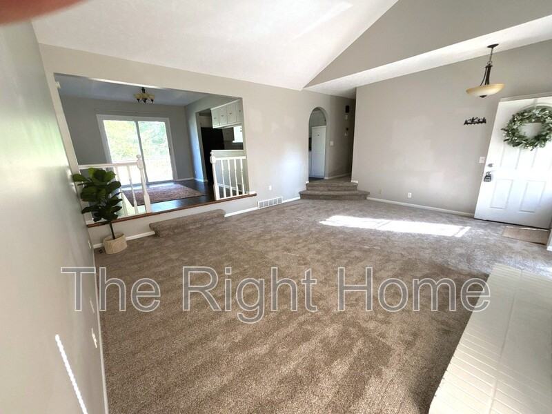 6323 N 112th Cir - Photo 2 of 22