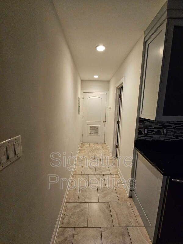 2312 W Cary St #B - Photo 5 of 11