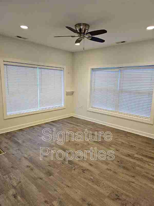 2312 W Cary St #B - Photo 6 of 11