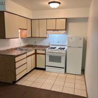 featured image of 210 N Summit St