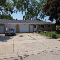 406 N Saint Bernard Dr - Photo 1 of 1