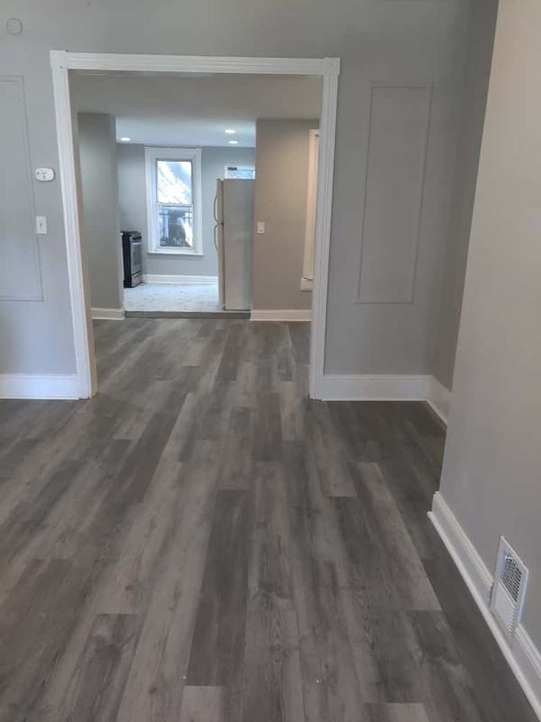 134 N Farson St - Photo 3 of 17