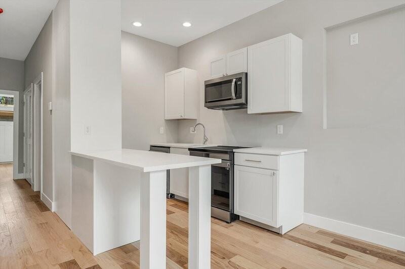 3322 Michigan Ave - Photo 2 of 37