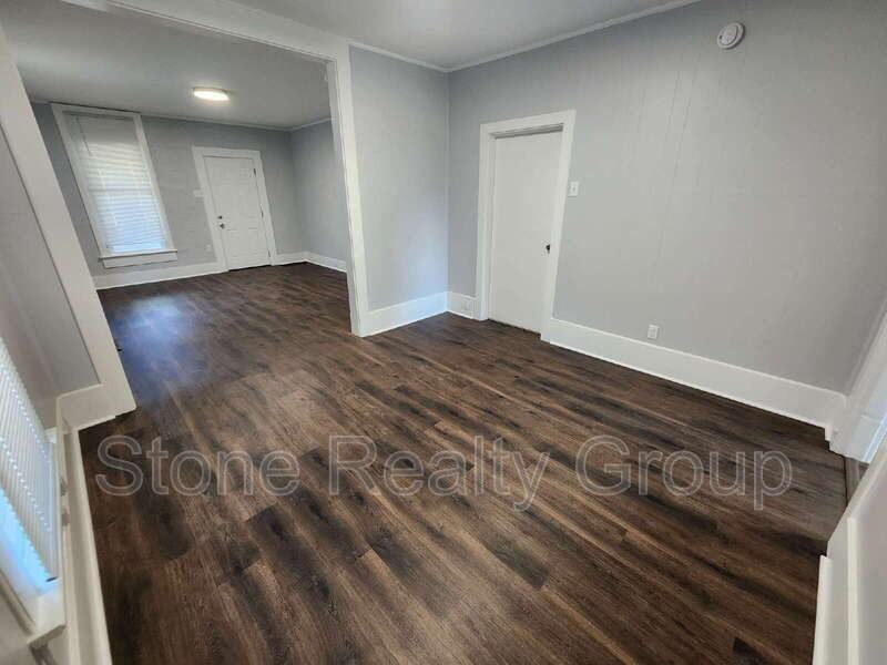 1333 Buckeye St - Photo 3 of 12