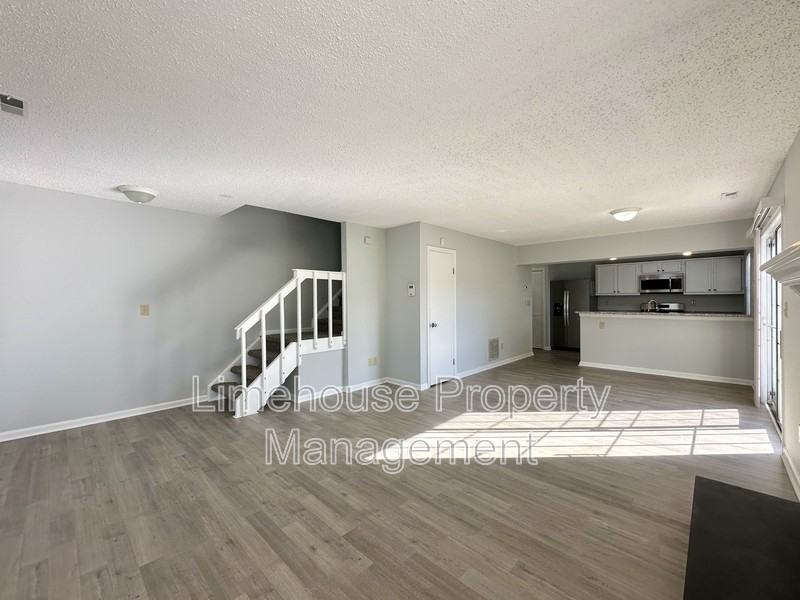 4567 Genoa Circle - Photo 3 of 20