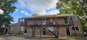 featured image of 5537 Iowa Ave #D
