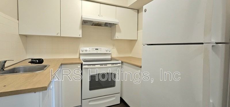 5537 Iowa Ave - Photo 5 of 9