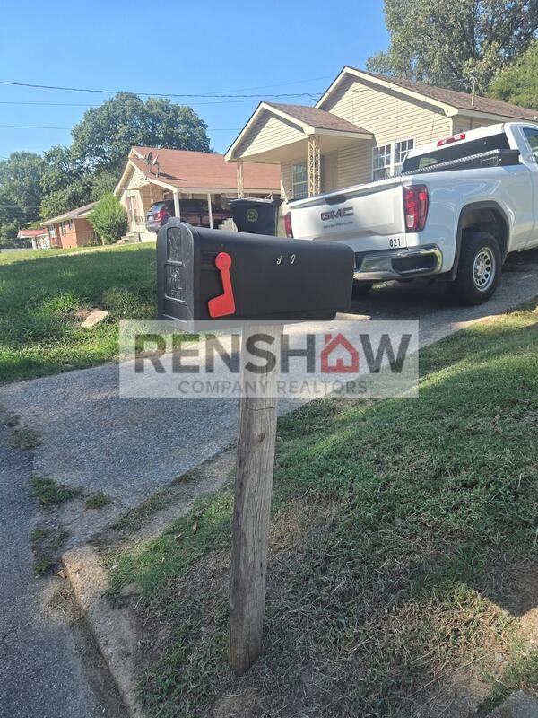 920 W Wheeler St - Photo 2 of 12