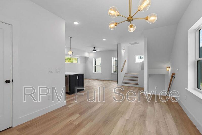 1241 North Avondale Circle #117 - Photo 2 of 50