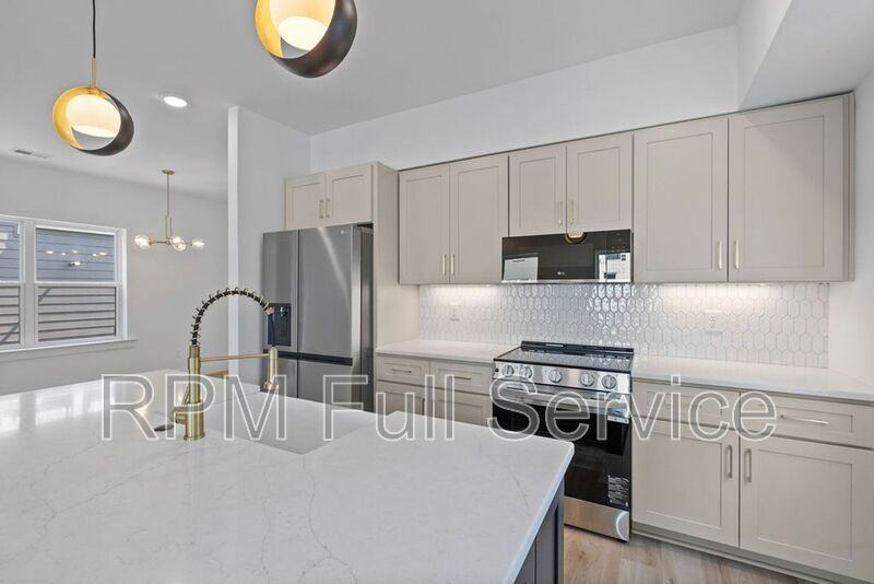 1241 North Avondale Circle #117 - Photo 7 of 50