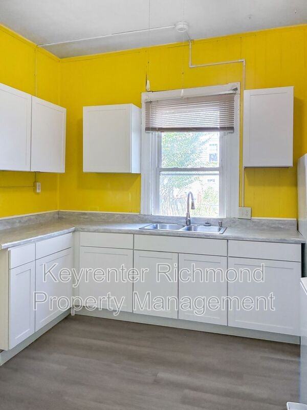2104 W Cary St - Photo 7 of 11