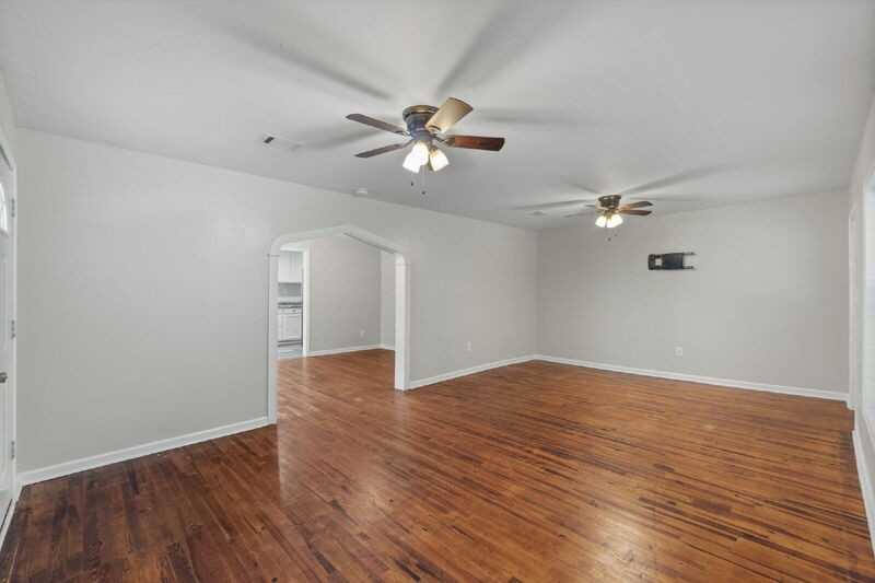 4114 2nd Ave - Photo 3 of 22