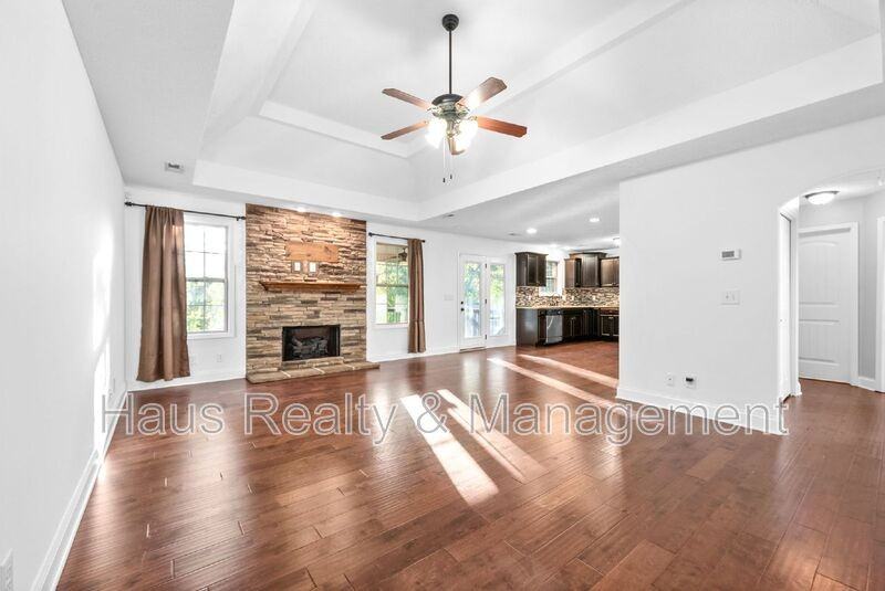 961 Bonellis Ln - Photo 6 of 35