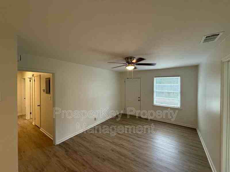 3127 Latona Drive Southwest - Photo 2 of 19