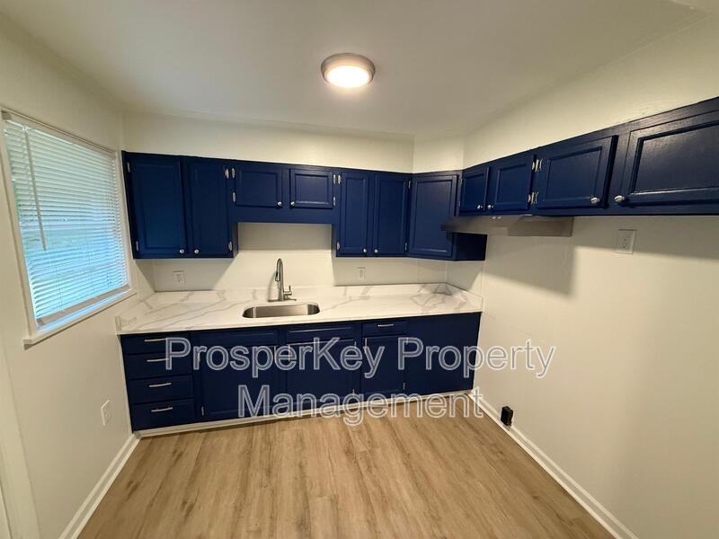 3127 Latona Drive Southwest - Photo 5 of 19