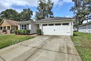 1009 Kenmore St - Photo 1 of 1