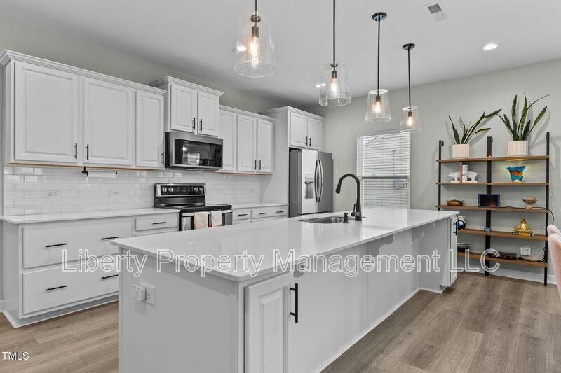 170 Arlie Ln - Photo 6 of 44