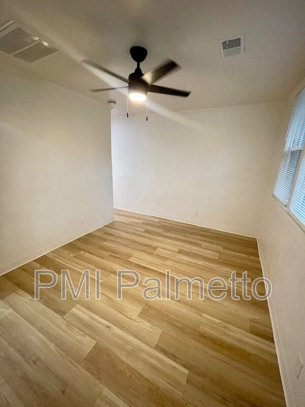 2205 Harper St #B - Photo 4 of 10