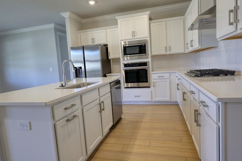 102 Clift Creek Dr - Photo 3 of 11