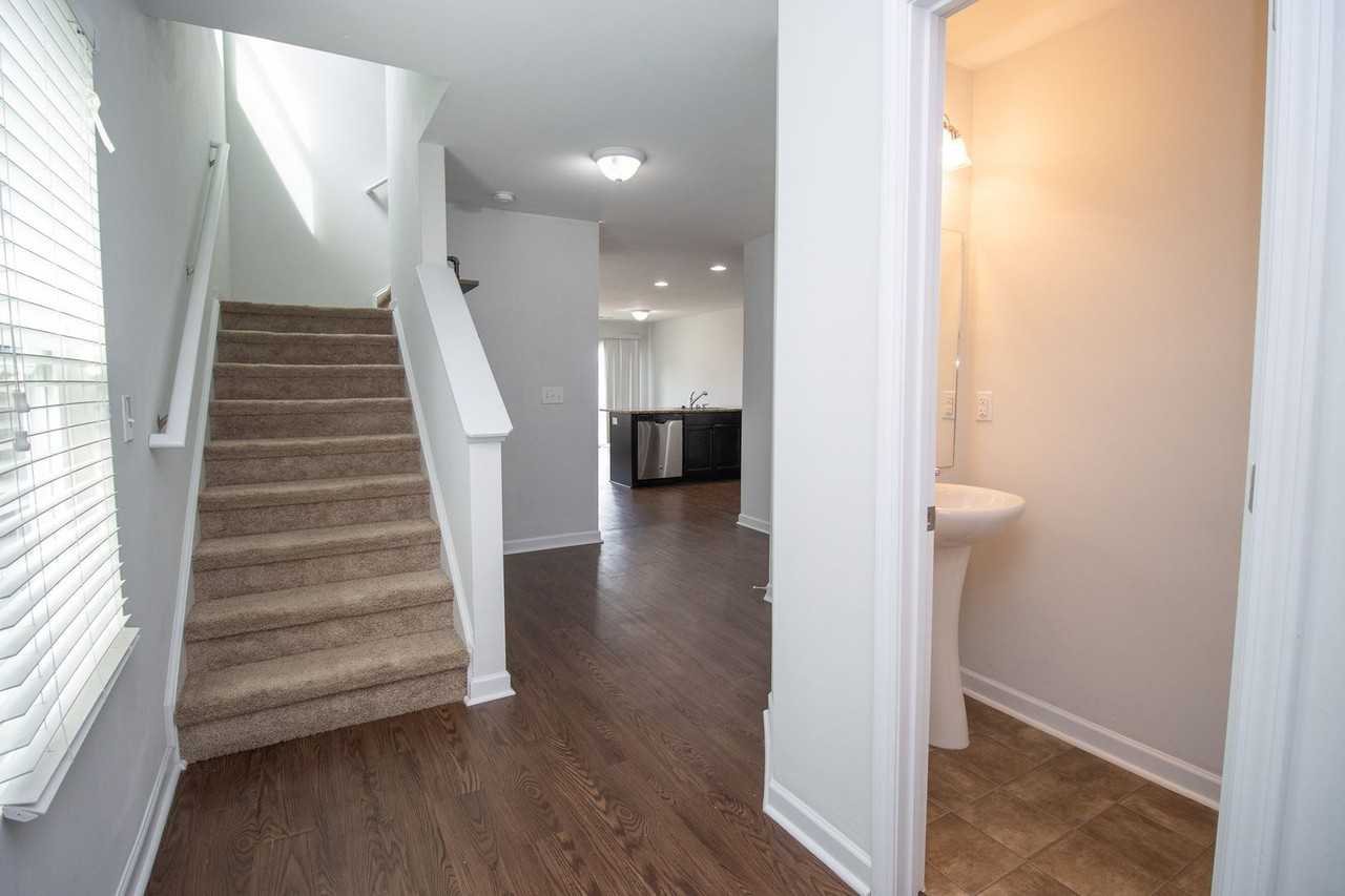 22 Routhland Ct - Photo 5 of 29