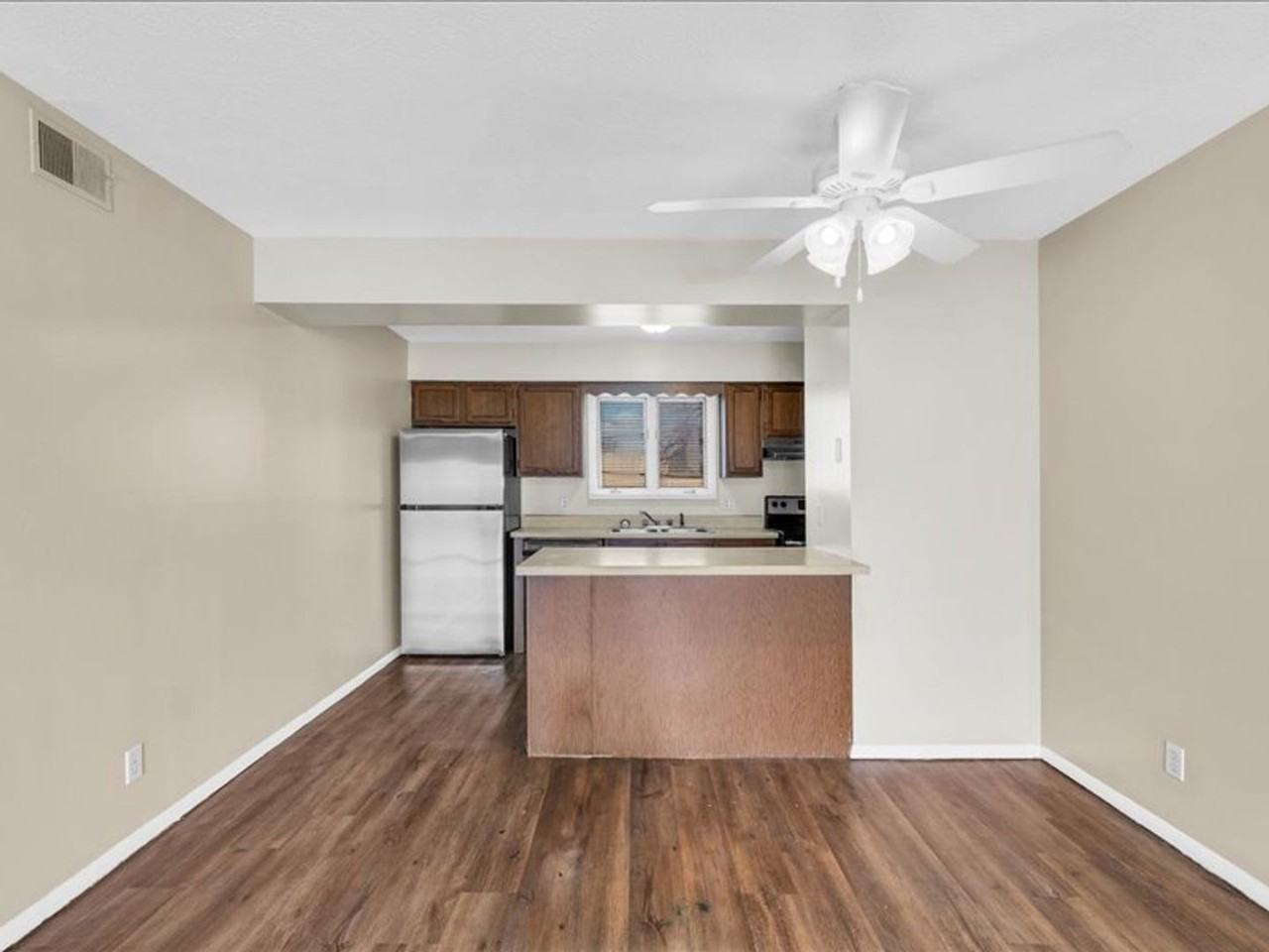 8 Ross Drive - Photo 4 of 15