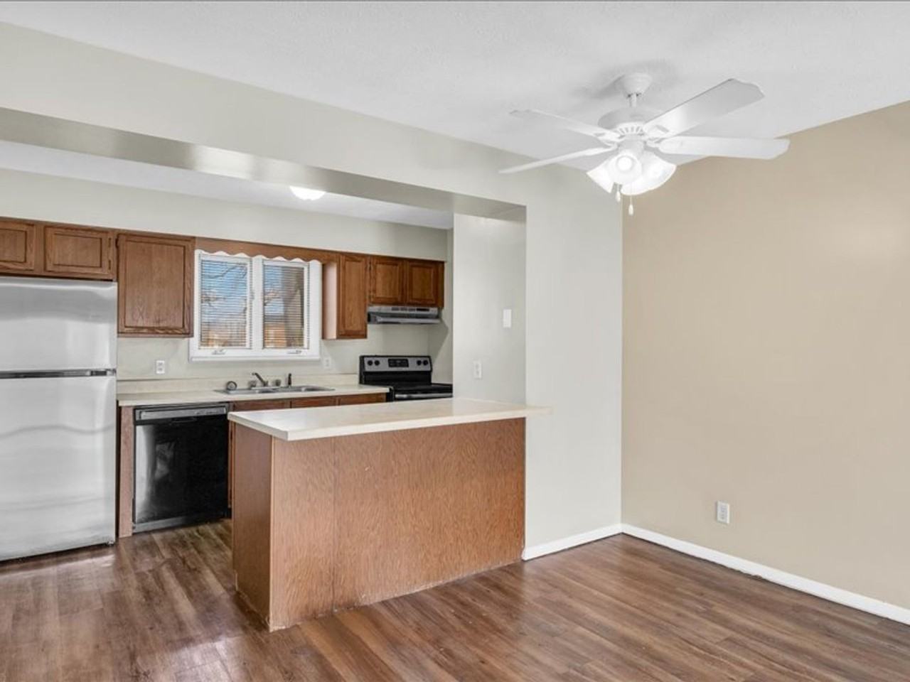 8 Ross Drive - Photo 5 of 15