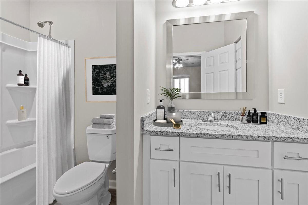 Lake Crossing Apartment Homes - Photo 5 of 50