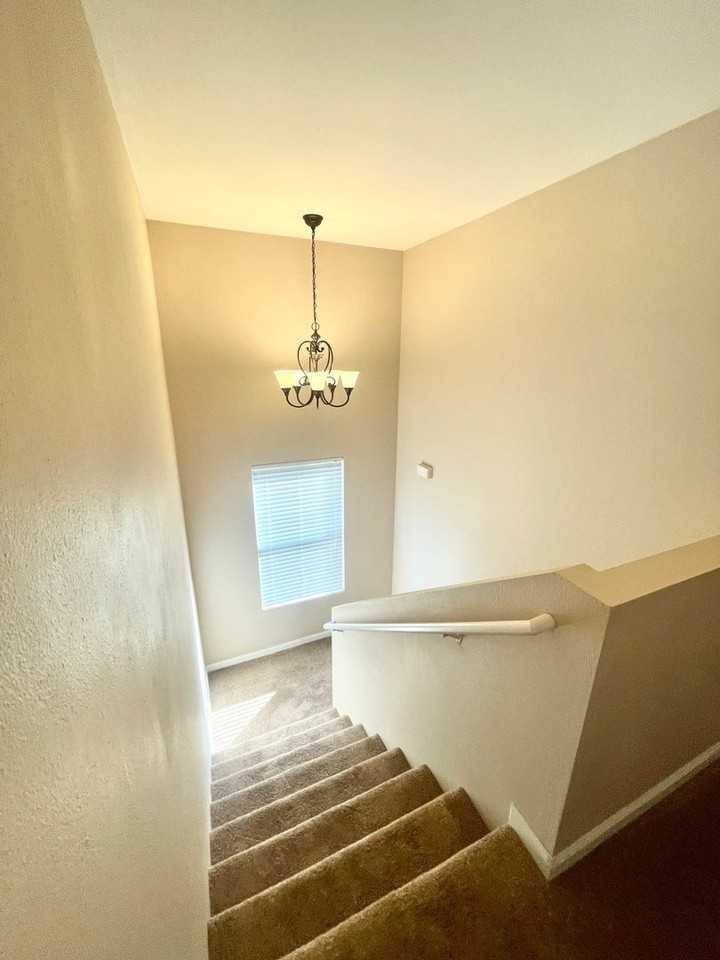 16510 Loop Street - Photo 7 of 20