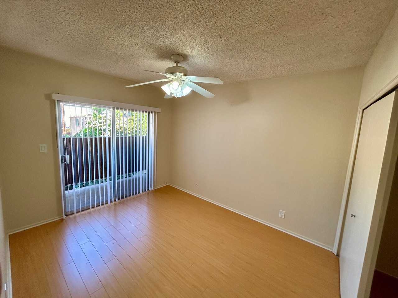 119 W. RANDOLPH STREET (628) - Photo 3 of 8