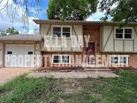 4218 West 11th Street North - Photo 1 of 1