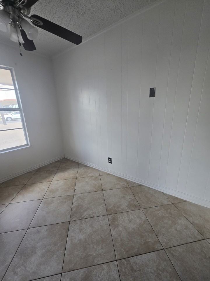 1400 St. Marys - Photo 7 of 21