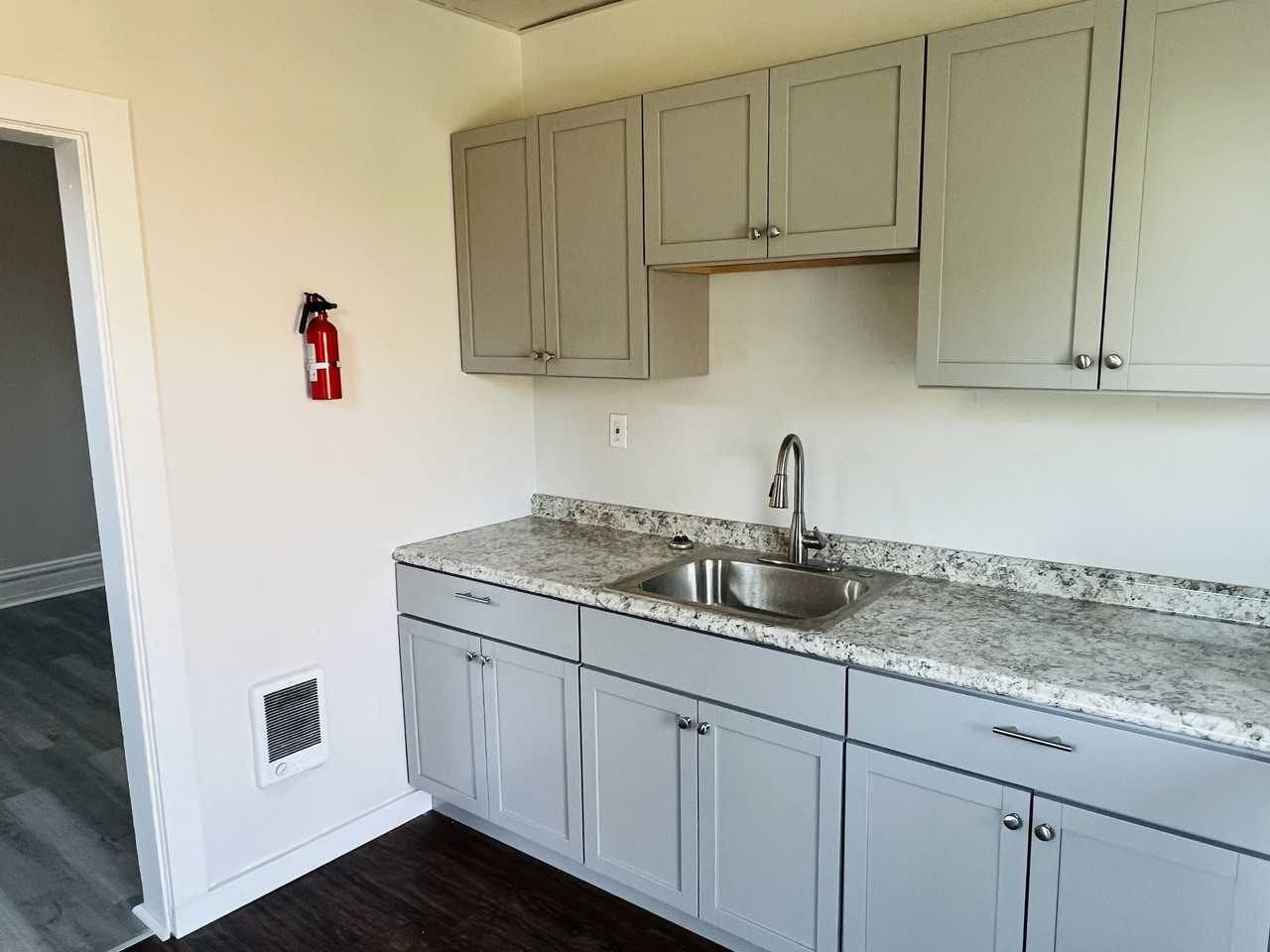 115 South Birmingham Avenue - Photo 2 of 10