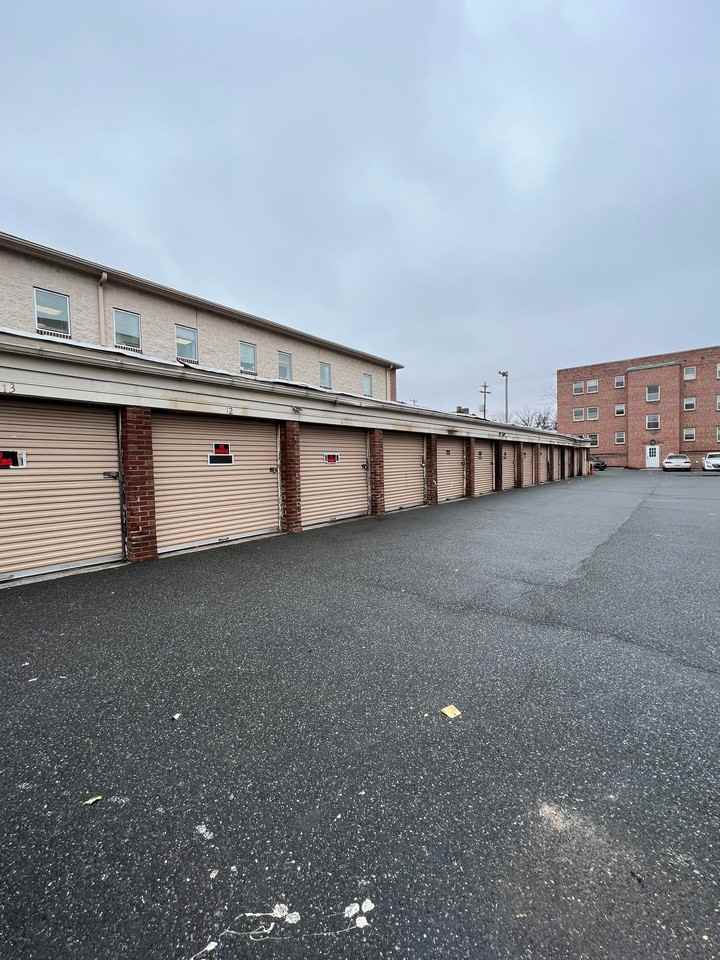 25 North Apartments - Photo 4 of 26