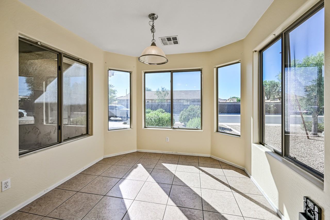 3915 South Coach House Drive - Photo 7 of 24