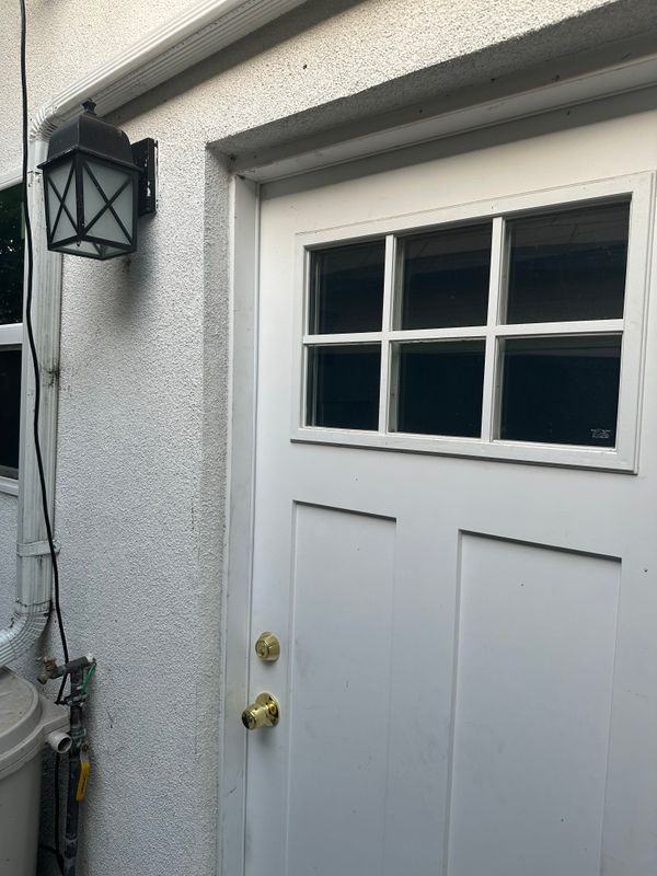 1351 1/4 E 41st Pl - Photo 2 of 9